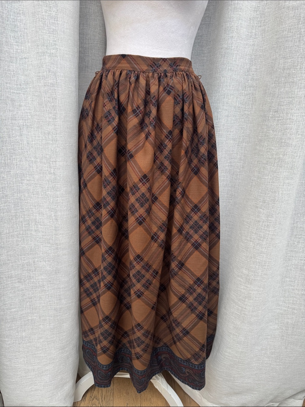 1980 Ralph Lauren brown plaid midi  skirt blue paisley border hem